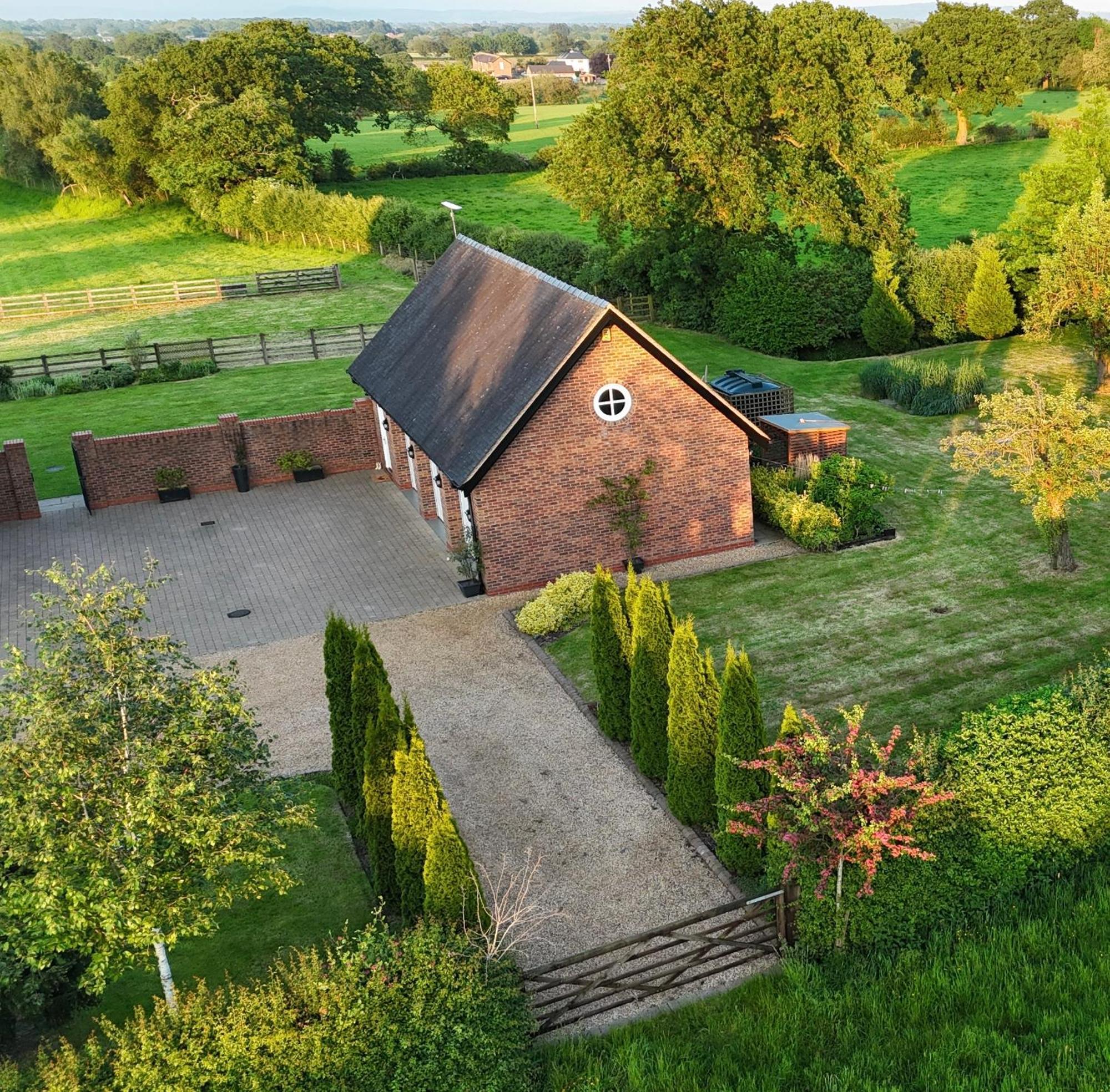 Апартаменти Cheshire Retreat At Within Street Farm Міддлвіч Екстер'єр фото